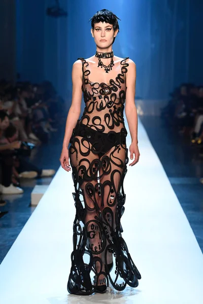Look 34